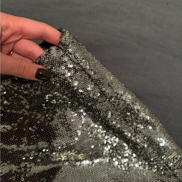 Silver Sequin Mini skirt - perfect for the holidays! - Picture 3 of 5